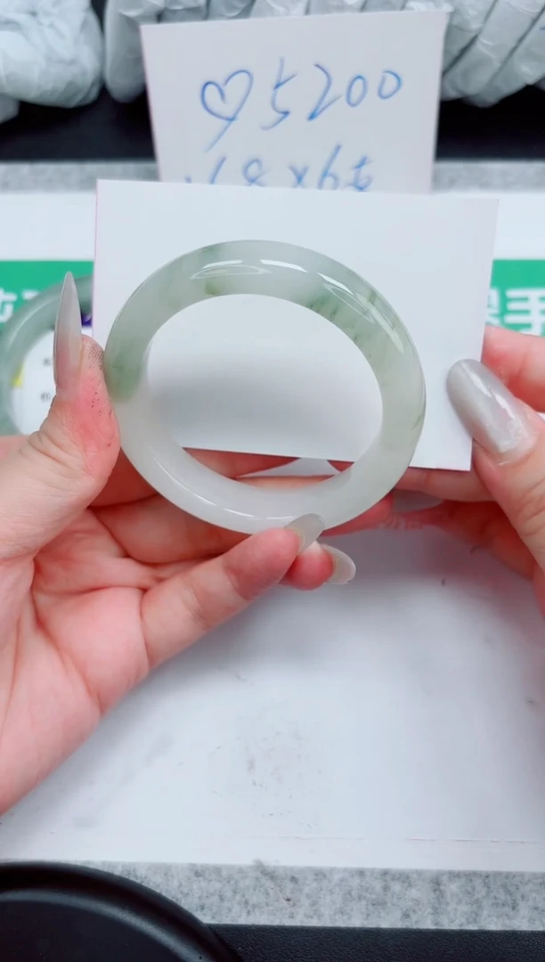 石英质玉手镯未镶嵌39-52.2