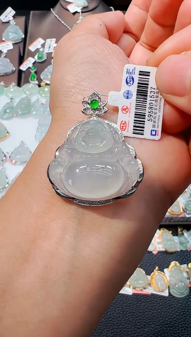 吊坠(不含链)18K金镶嵌翡翠佛公吊坠1537