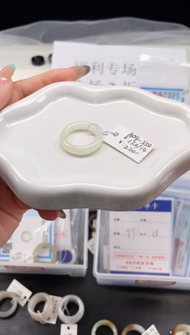 和田玉戒指未镶嵌A04-334