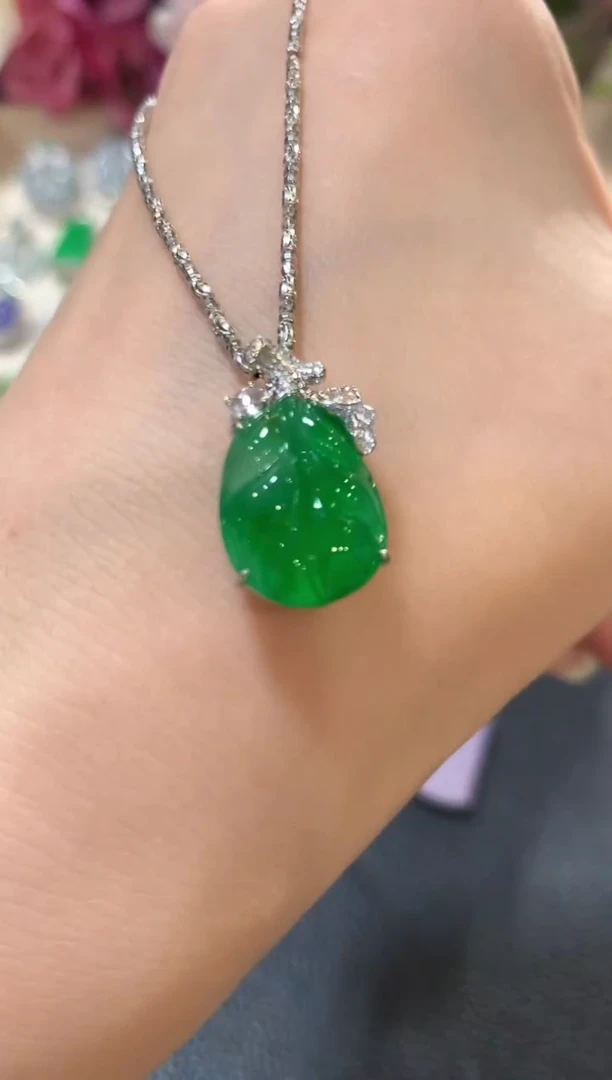 吊坠(不含链)18K金镶嵌翡翠n97