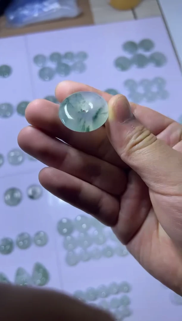 未镶嵌定制翡翠平安扣