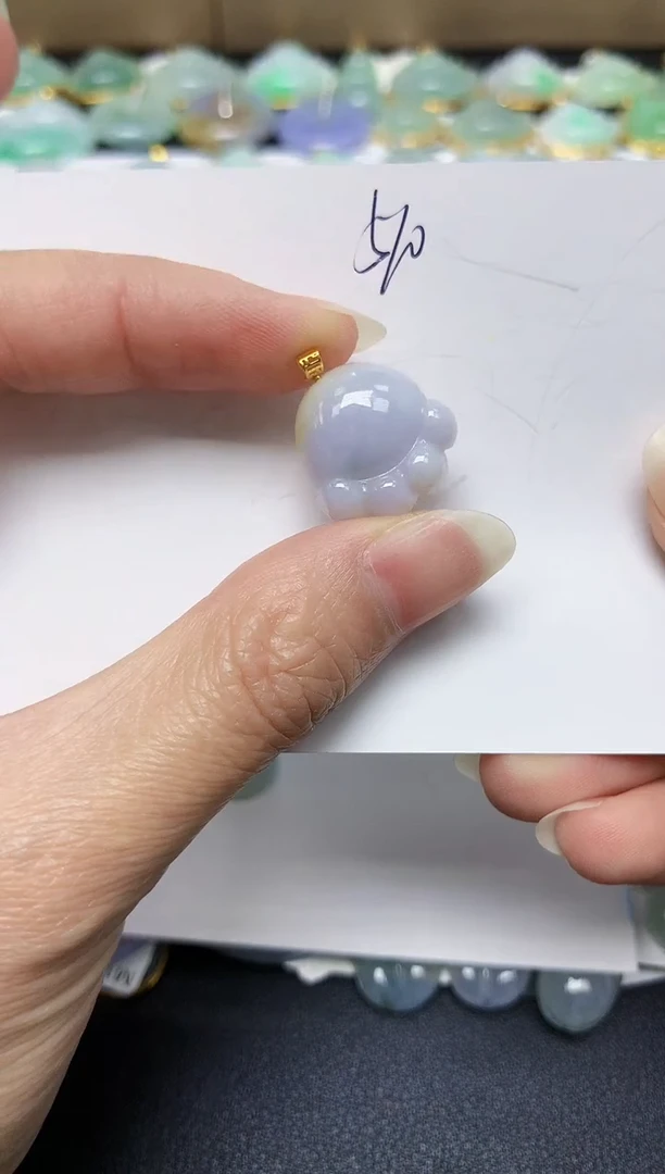 翡翠未镶嵌颈饰天然翡翠A货