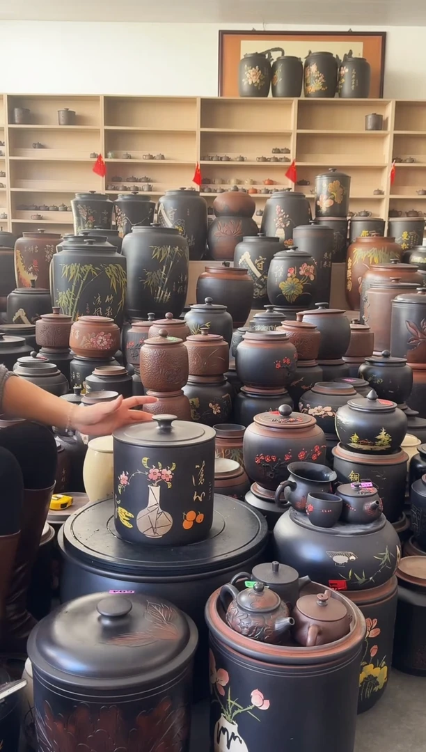 罐瑕疵茶叶罐  彩填 小八饼 678