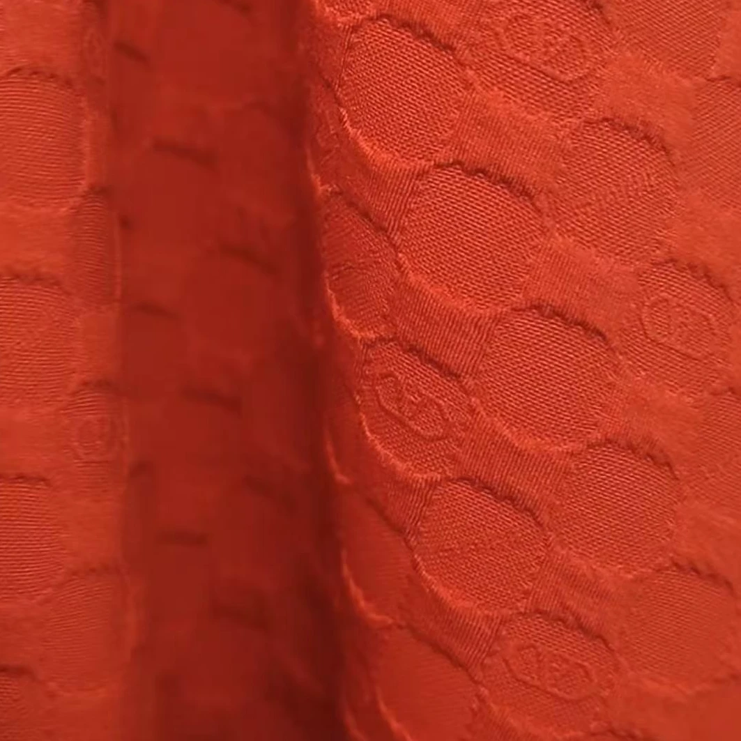 红色网状格子提花针织弹力面料（不支持7天无理由）