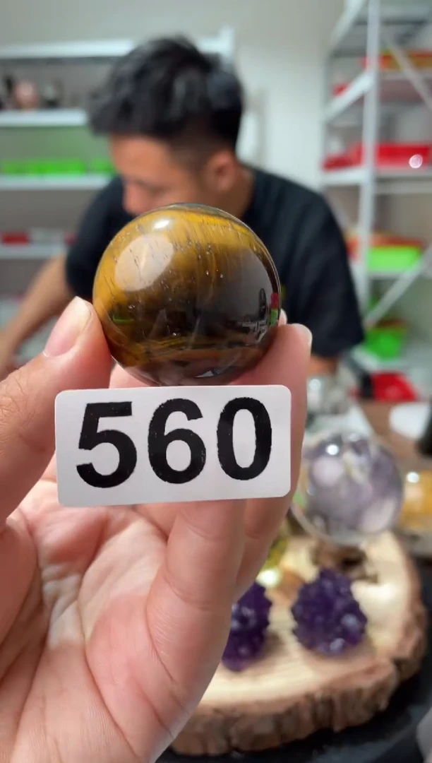未镶嵌水晶大型摆件（非配饰）虎眼石球560