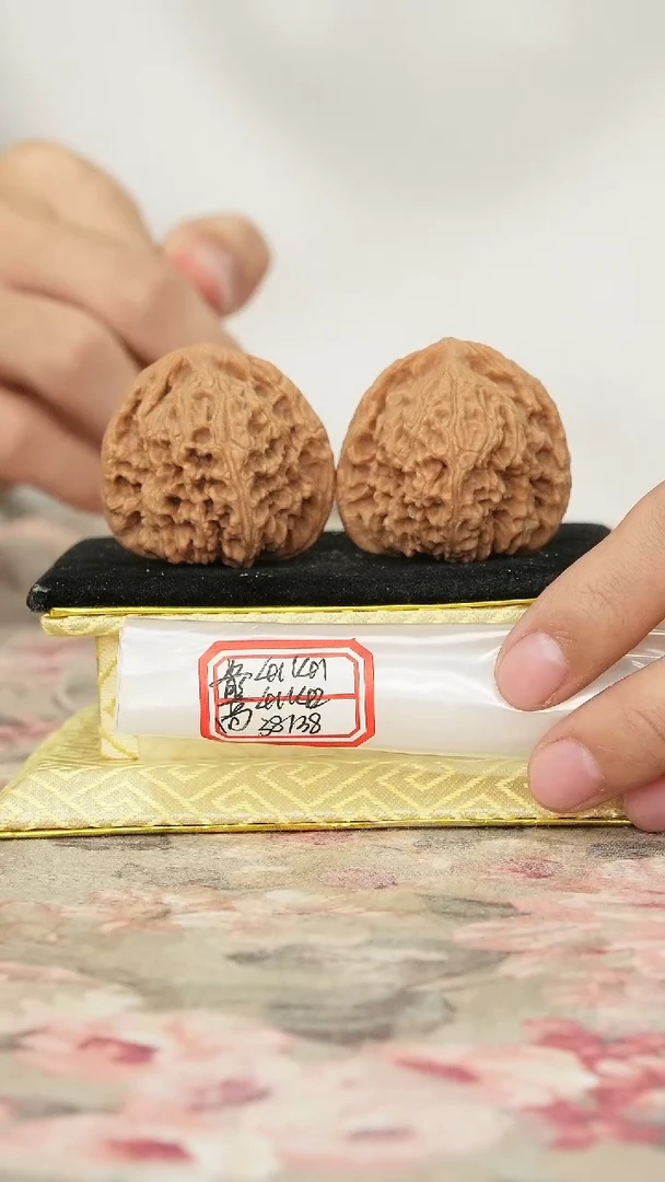 把件文玩核桃赵喜满南将石