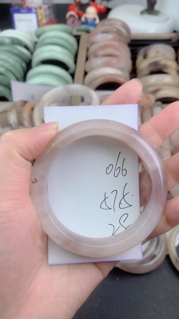 未镶嵌手镯石英质玉066