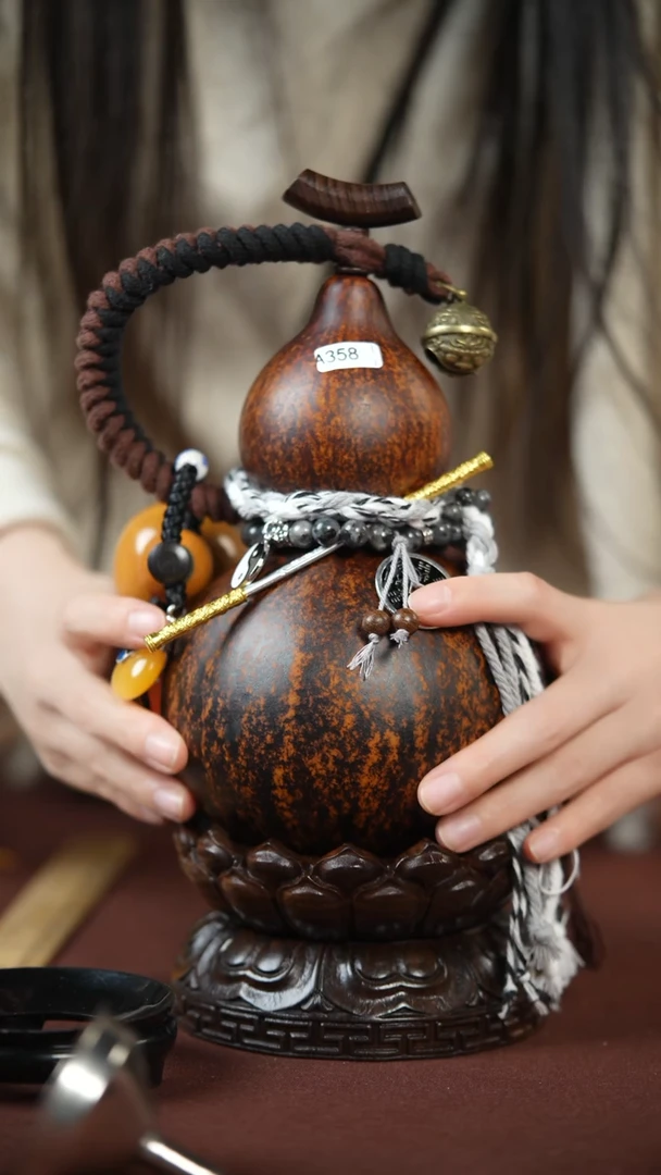 【闪购商品】358号600ml左右的非遗漆器酒葫芦