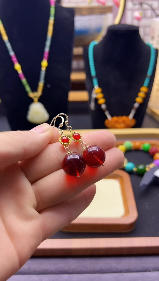 【闪购商品】血珀耳饰14K金镶嵌E201````