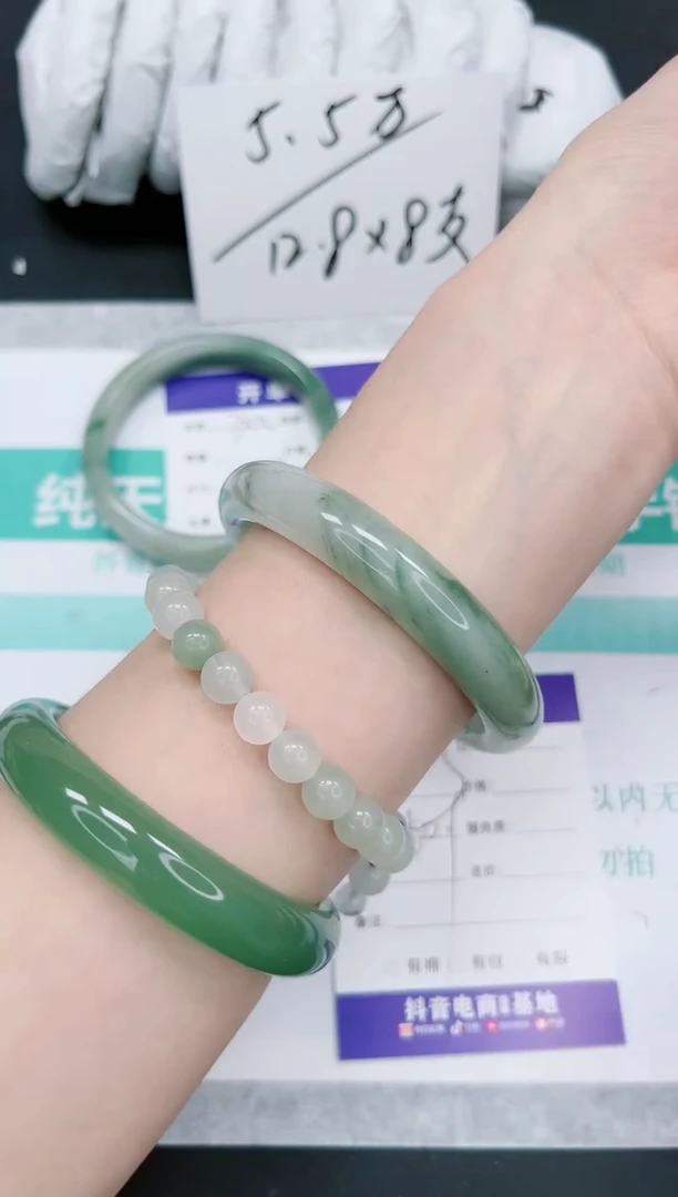 石英质玉手镯未镶嵌303-60.9