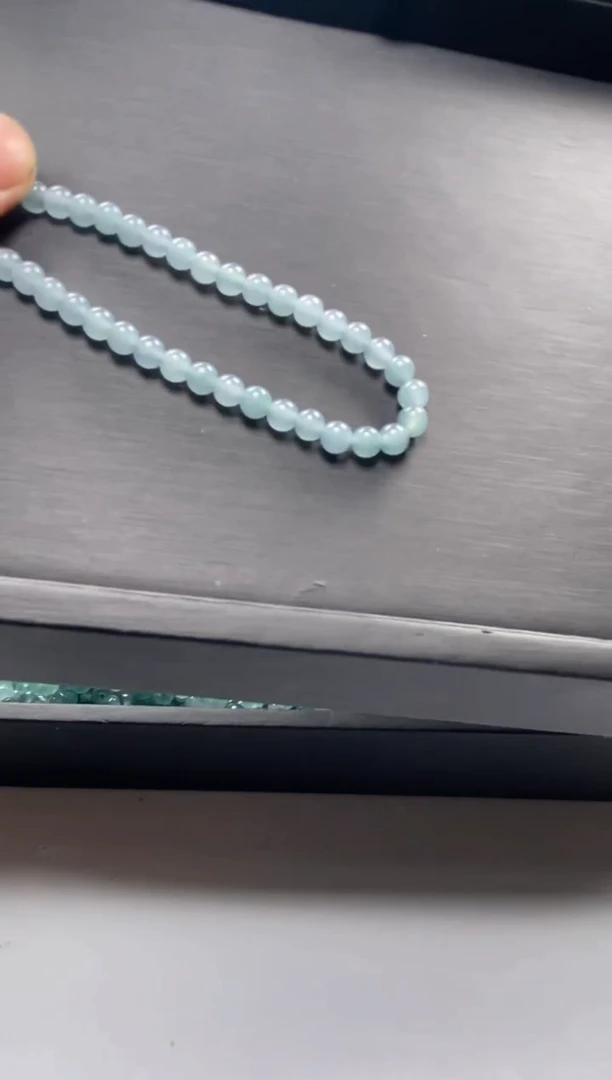 【闪购商品】翡翠手链未镶嵌多样性发货37颗卡5
