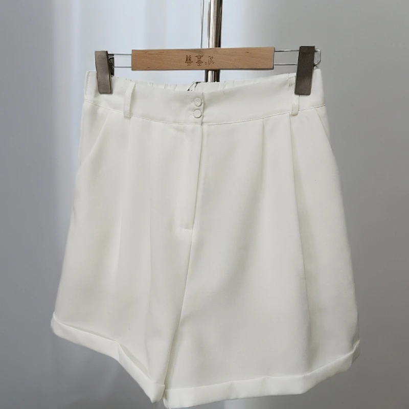 32236白色挽边短裤