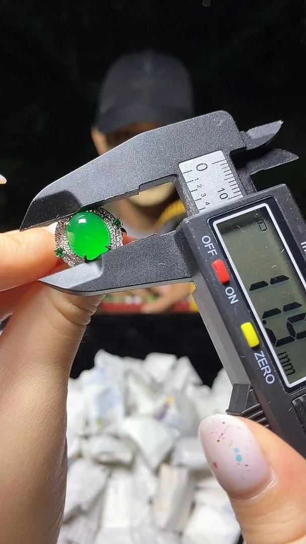满色吊坠  所见即所得！