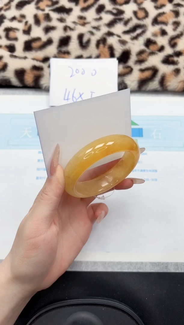 【闪购商品】石英质玉手镯未镶嵌39-57