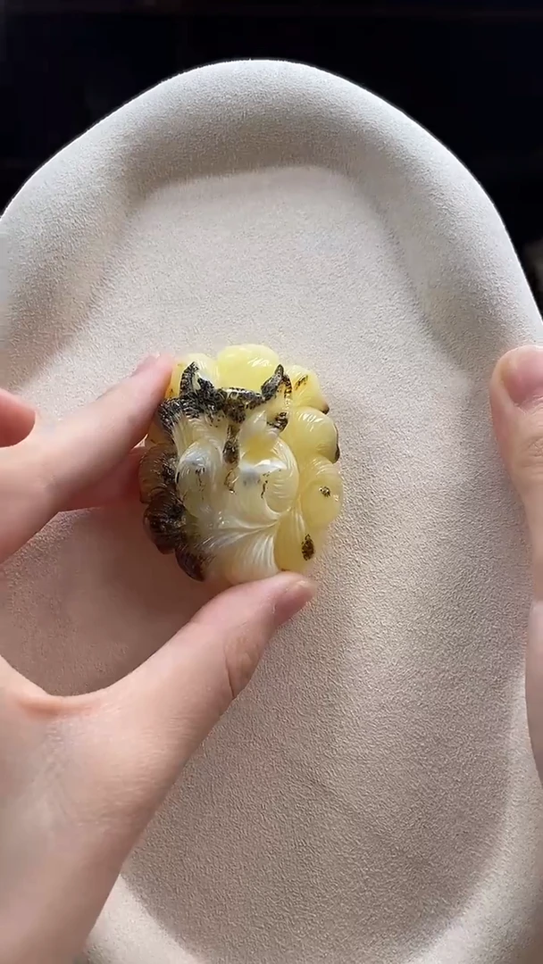 琥珀颈饰未镶嵌吊坠