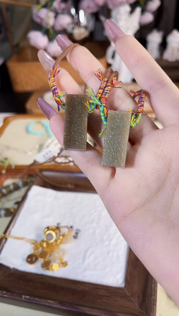 项链未镶嵌和田玉多样性发其一