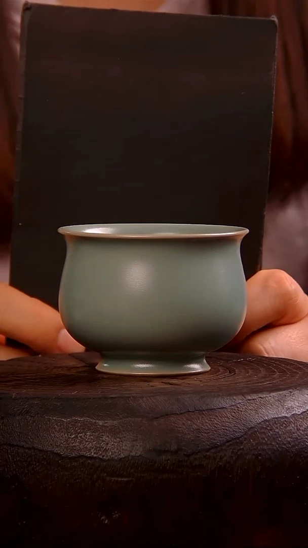 瓷片      瓷源 玉兰杯 A120