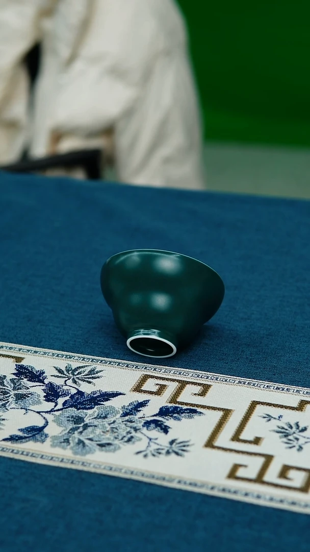 【闪购商品】深绿微瑕 (介意勿拍，不退不换)