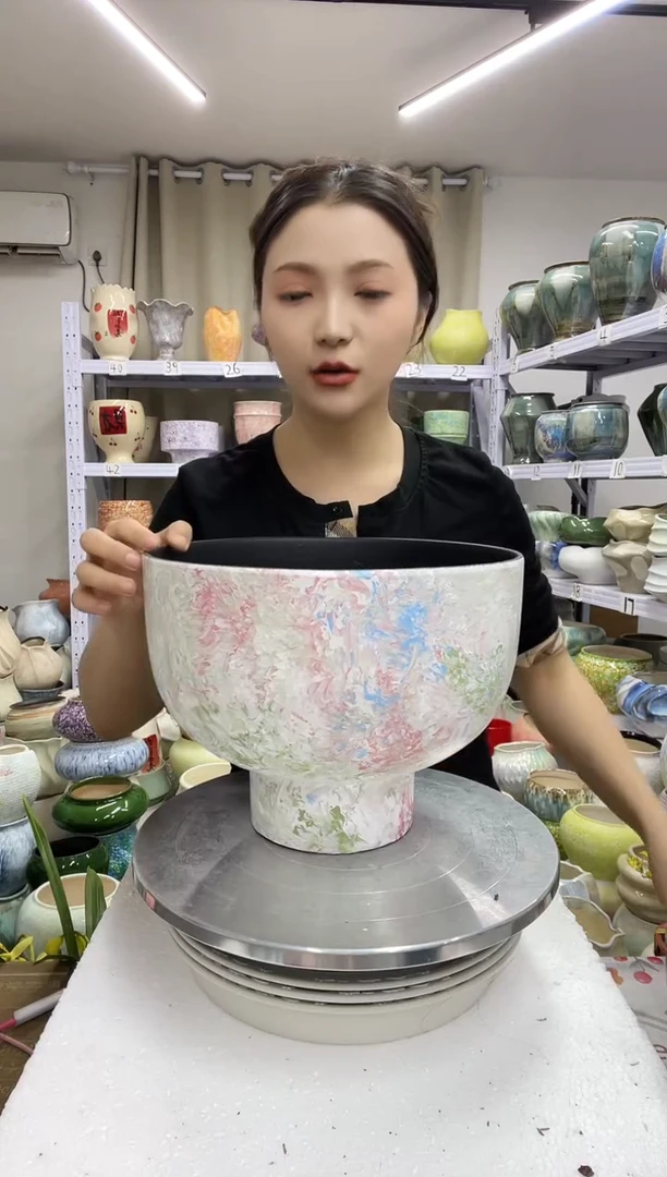 【1.2】花盆链接高：20 口：25