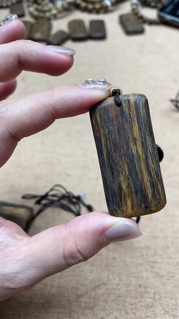 沉香吊坠林*红金猊吊坠多样性发其一