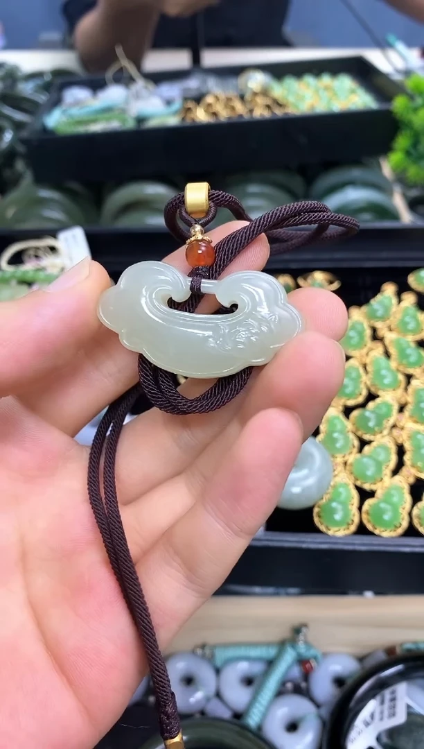 和田玉手镯未镶嵌举**子42mm