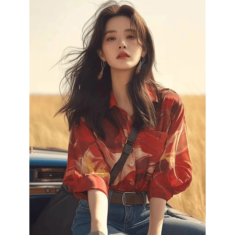 2025夏季新款洋气独特别致漂亮上衣法式气质小香风红色晕染衬衫女