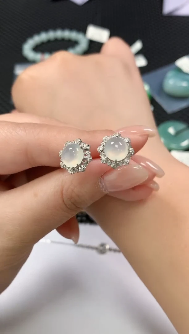 18K金镶嵌翡翠耳饰41