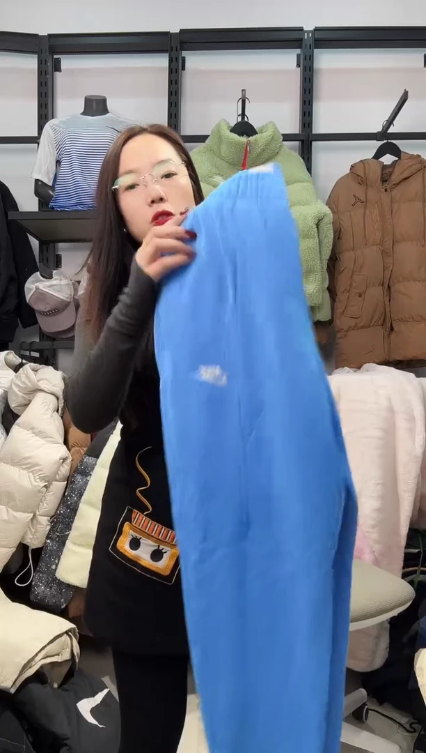 2624 闪购编码  运动卫衣裤以直播间过款为准 尺码 L