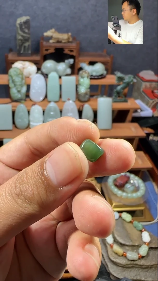 吊坠(不含链)未镶嵌和田玉诗***华定制于田35牌