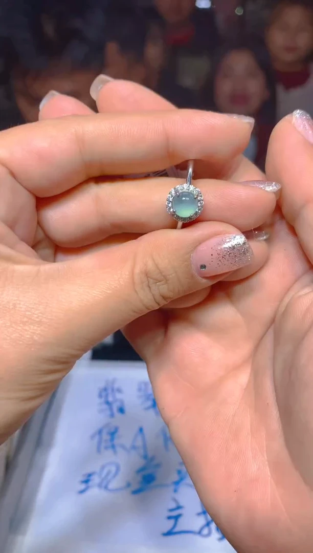 【闪购商品】定制翡翠未镶嵌1定制翡翠-多样性发货（发其一）