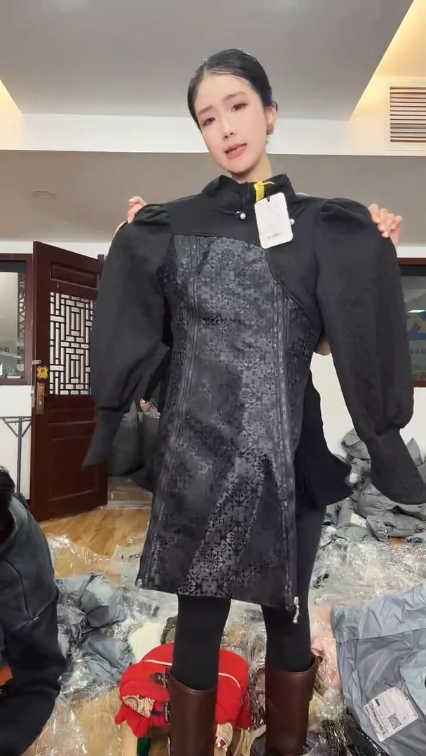 卫衣裙       S码         95斤