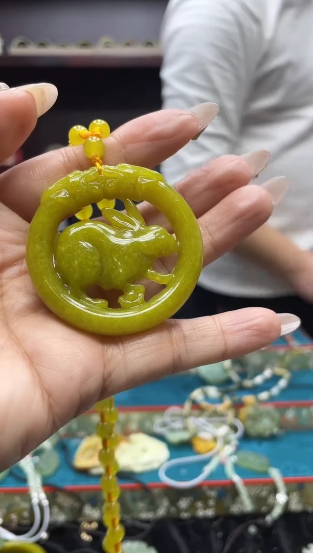 未镶嵌岫玉吊坠多样性发*货拍一发一