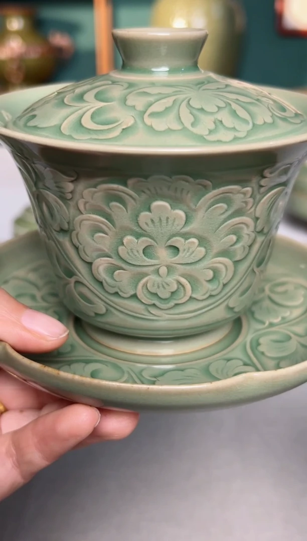 【闪购商品】其他纯手工秘色缠枝牡丹马蹄三才盖碗