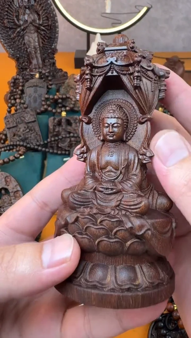 贡木其他《巴布亚贡木》新品血月星空西方三圣摆件