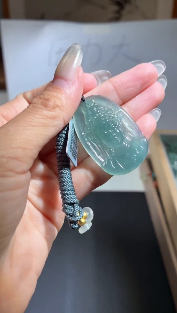 吊坠(不含链)未镶嵌翡翠观音首