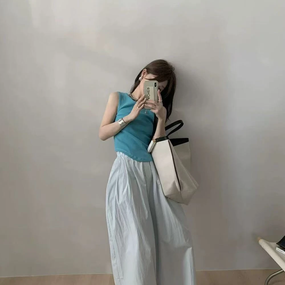 8281真的好韩阿！后背系带百搭小背心