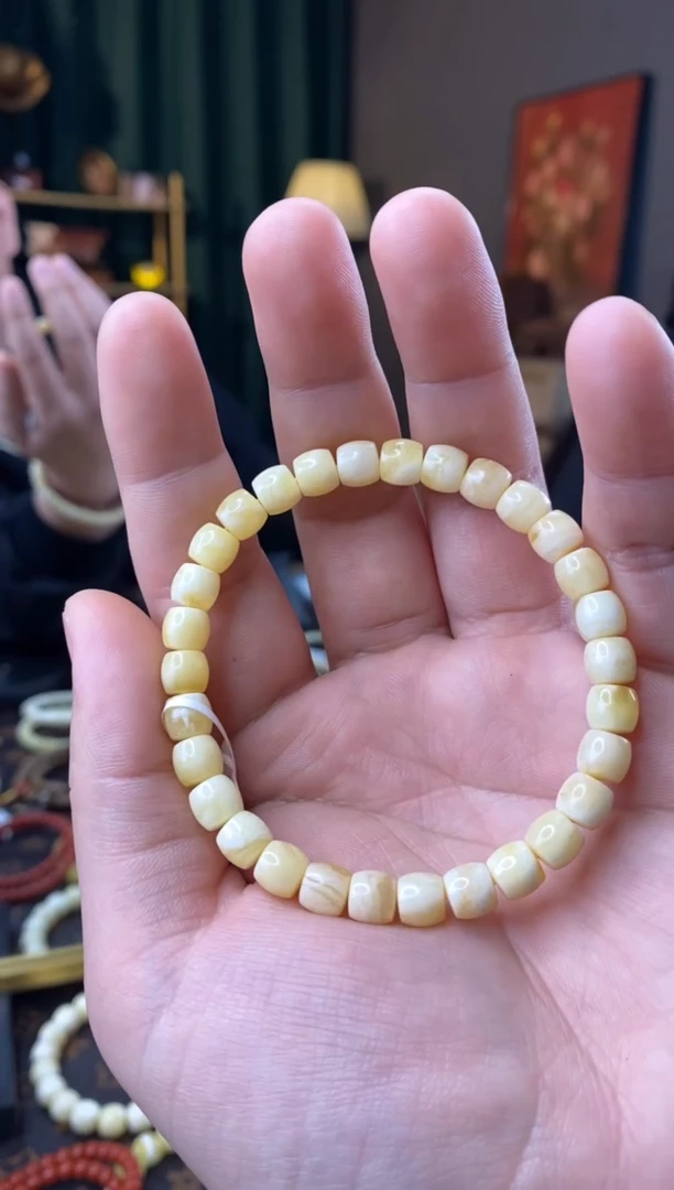【闪购商品】蜜蜡手串未镶嵌7mm直切微瑕