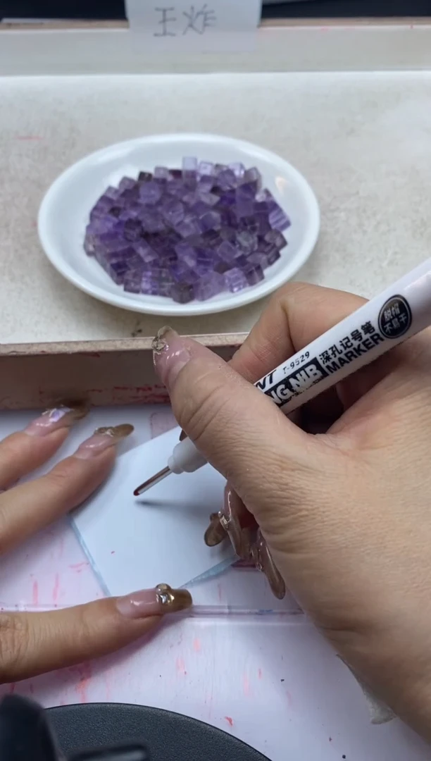 【闪购商品】水晶颈饰未镶嵌w2285紫水晶方糖8*8mm*5颗