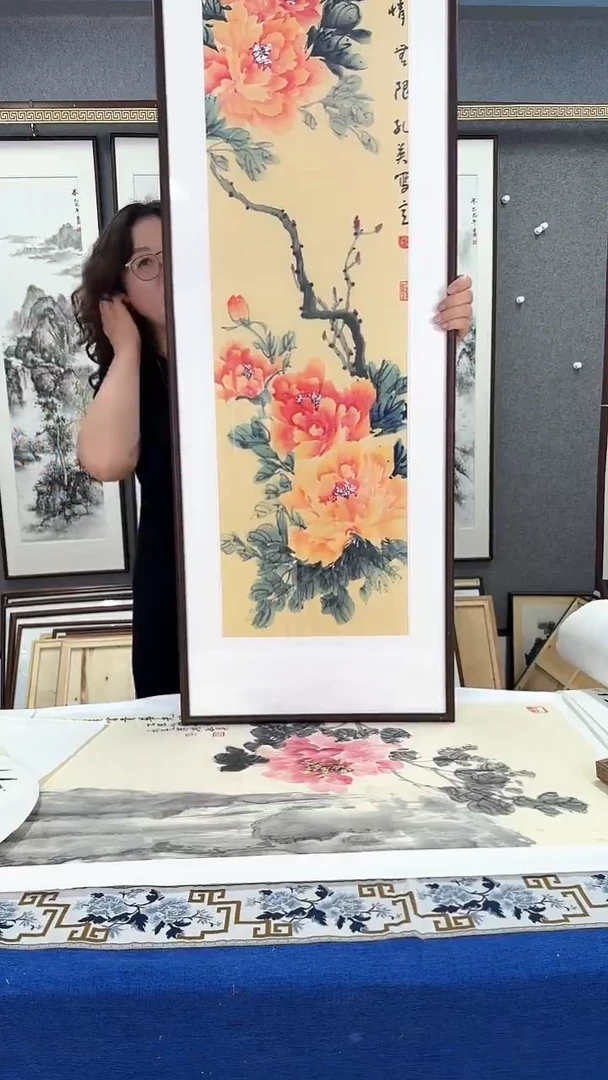 国画实木装裱 47*163牡丹