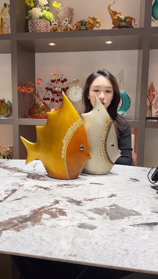 陶瓷波浪鱼摆件一对