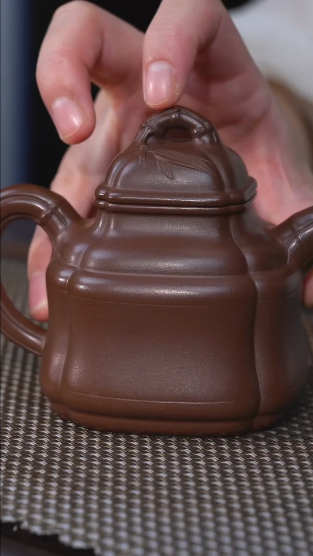 茶杯紫砂关注主播即可参与竞拍