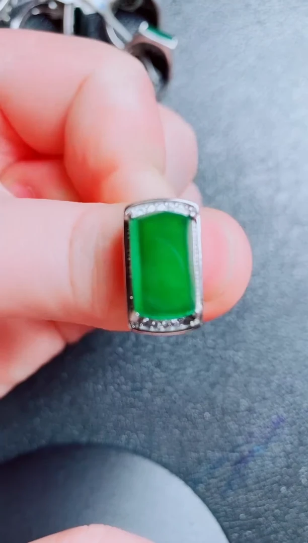 银S925镶嵌戒指翡翠111
