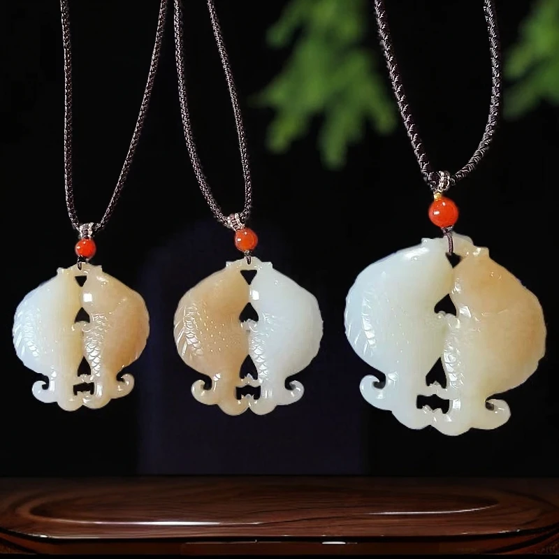 天然新疆和田玉双鱼吊坠双鱼玉佩好运转运上岸锦鲤主石挂件礼物