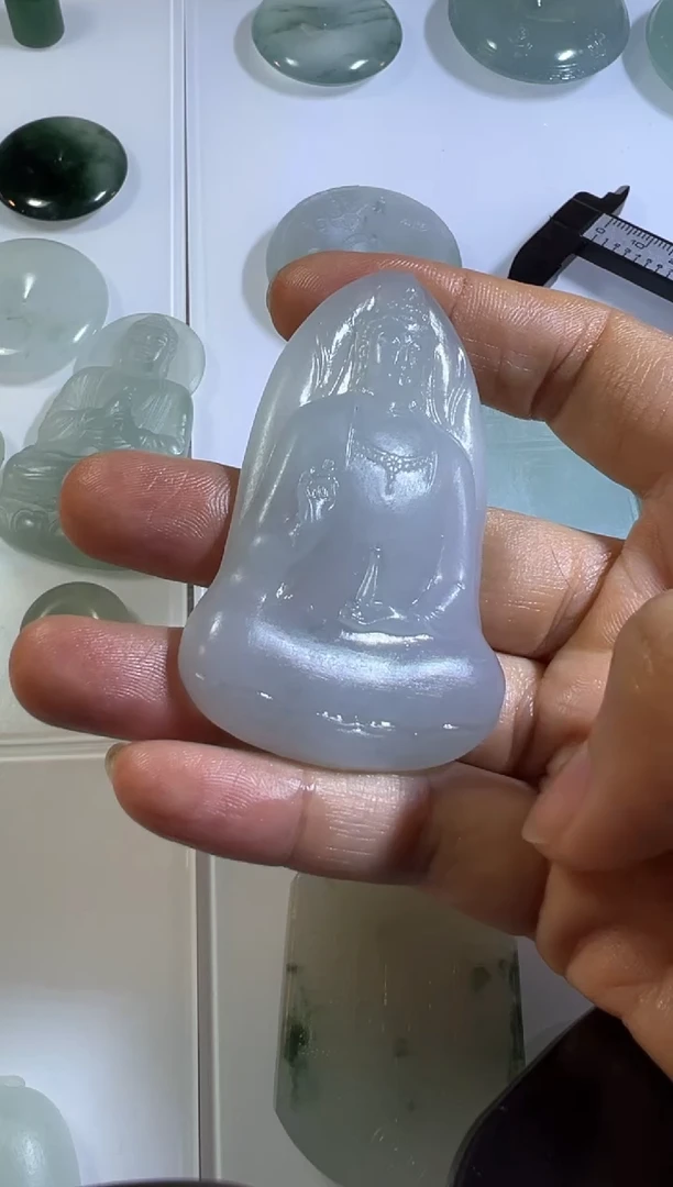 未镶嵌定制翡翠观音