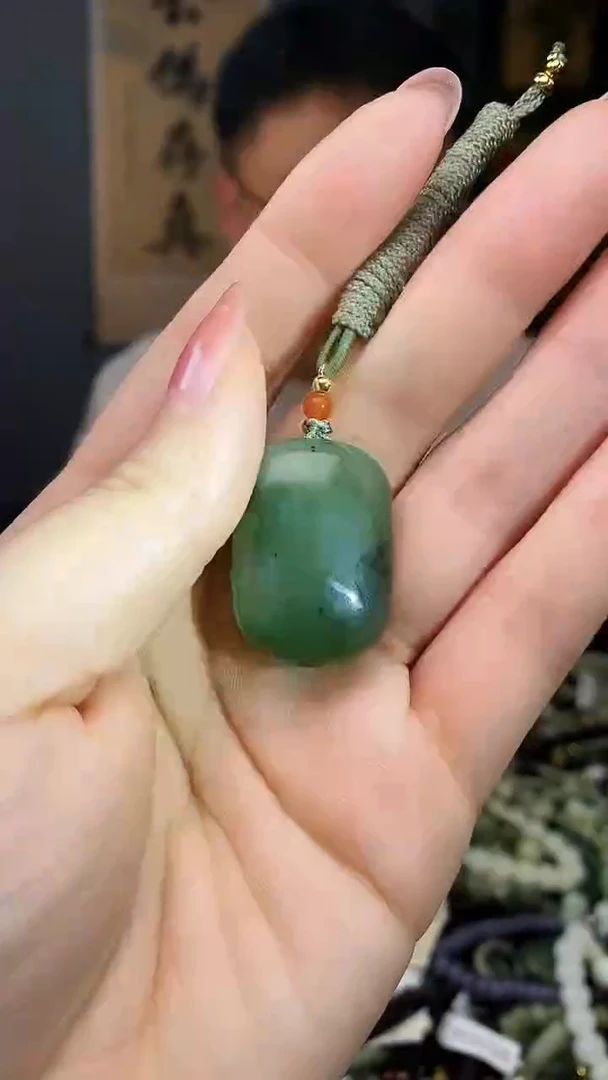 颈饰未镶嵌和田玉多样性发货，拍一发一