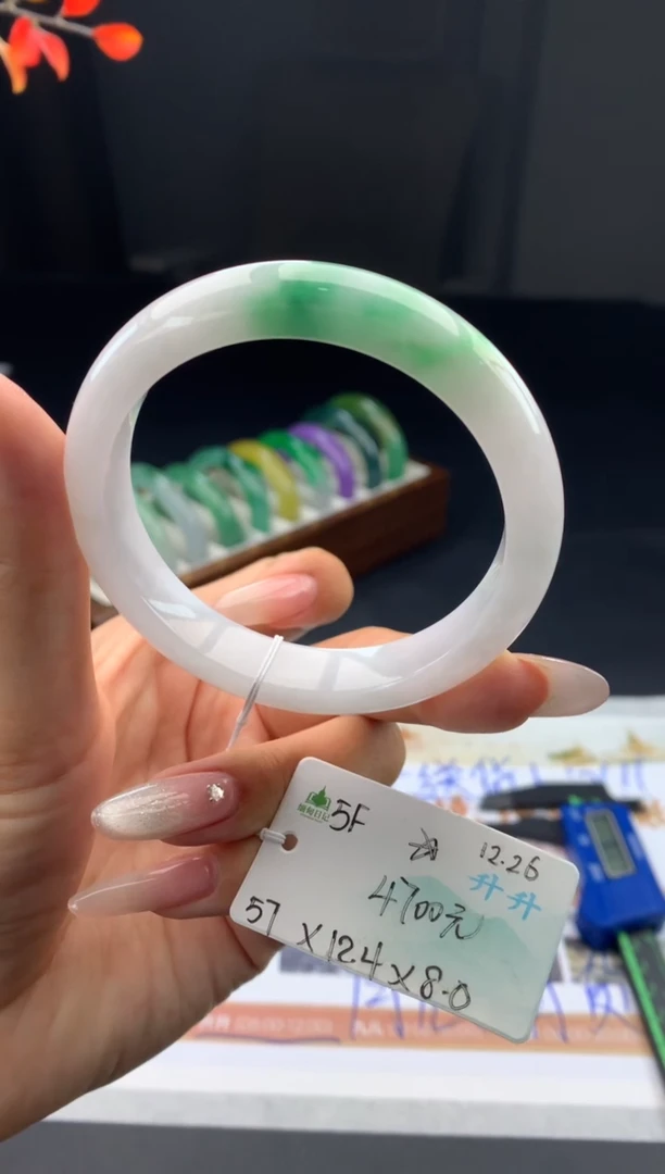 未镶嵌手镯翡翠翡翠自带#送人#，假一赔三