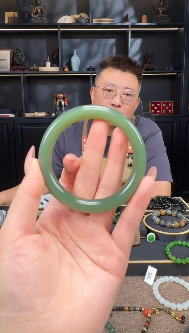 颈饰未镶嵌和田玉粉青手镯60.4mm