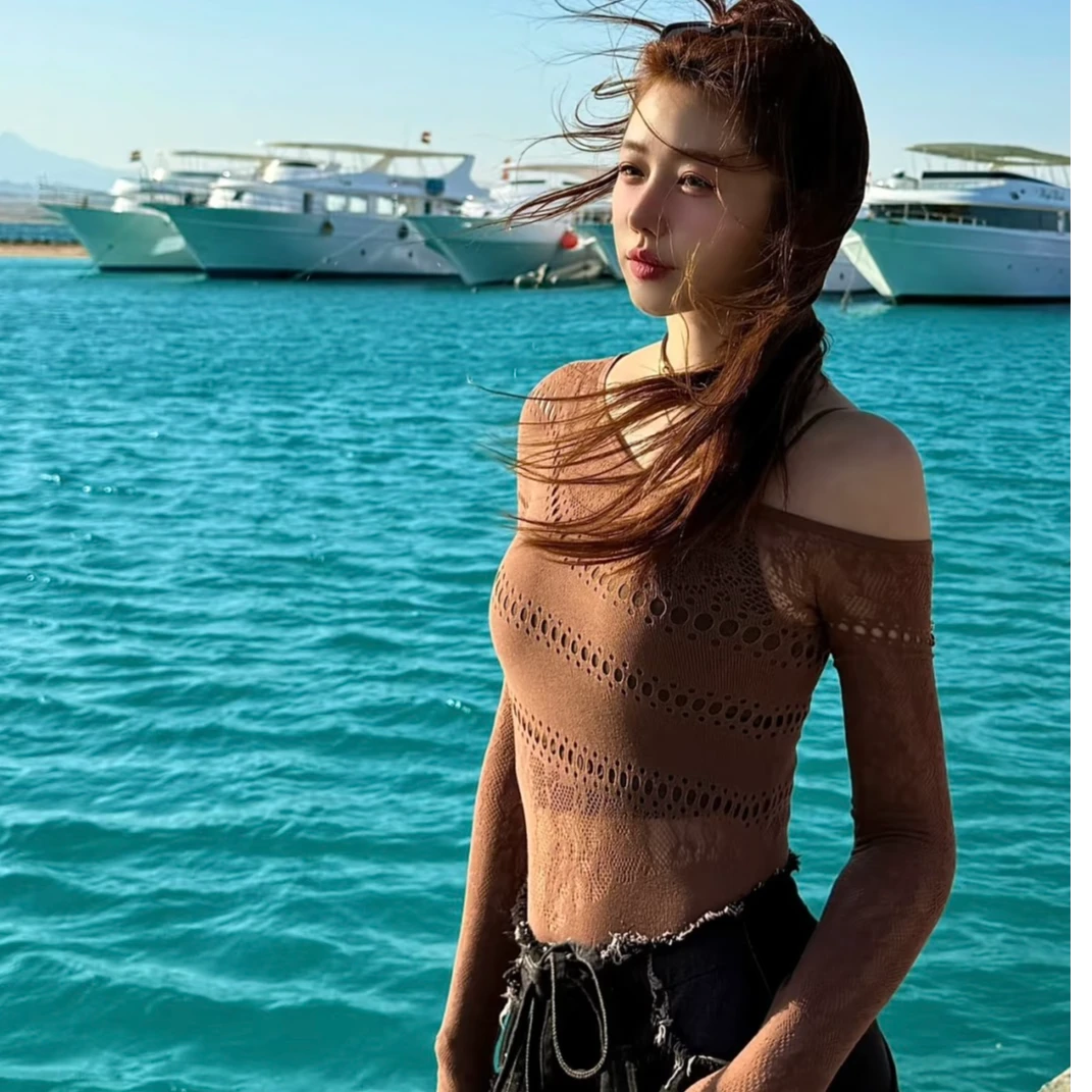 欧美式辣妹连体衣棕色镂空罩衫氛围百搭修身显瘦连体衣斜肩长袖