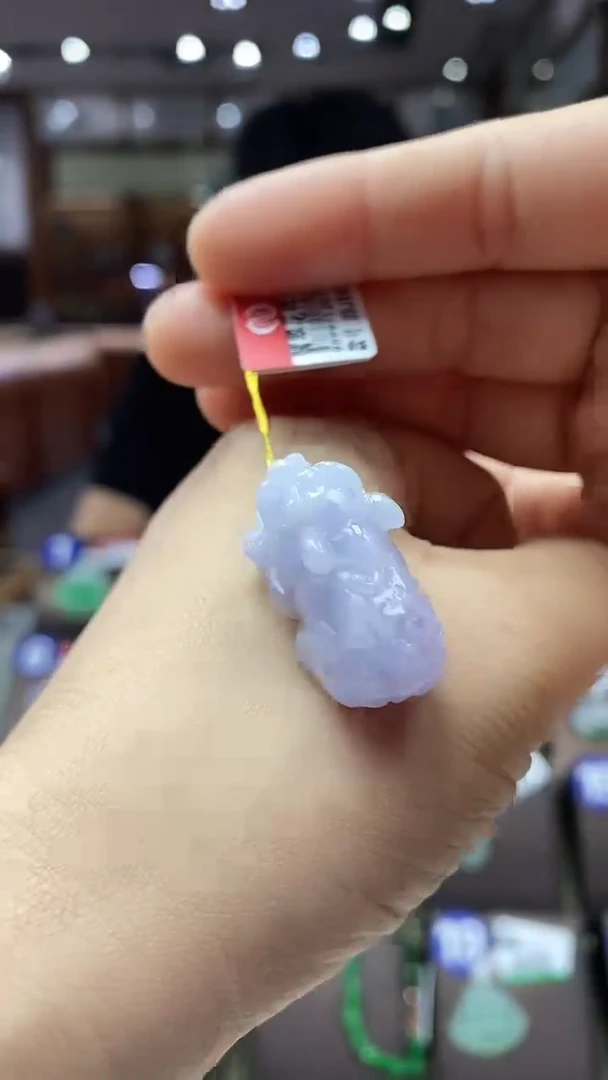 颈饰未镶嵌翡翠貔貅