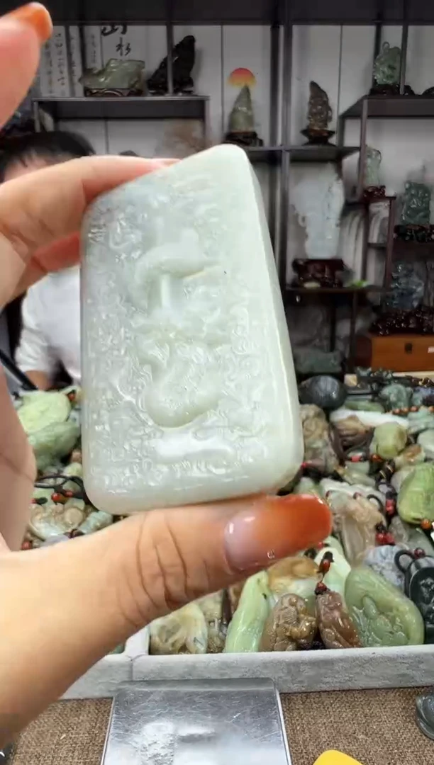 未镶嵌和田玉把件1